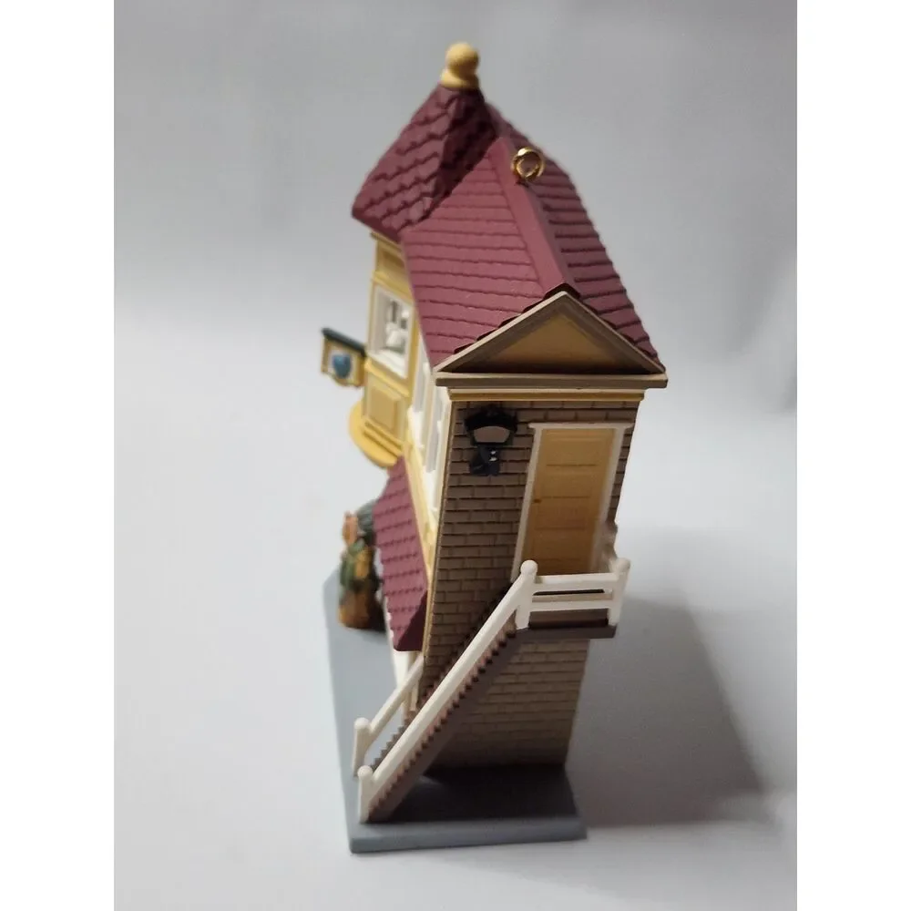 Hallmark Keepsake Ornament – Neighborhood Drugstore (1994, Collector’s Series)